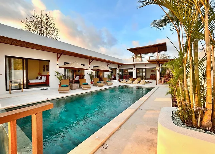 Villa Chris - Stunning 4Br With Ocean & Sunset View