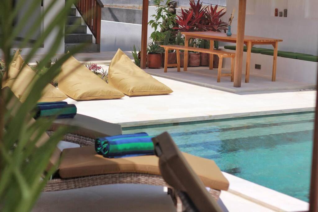 Chris - Stunning 4br With Ocean & Sunset View