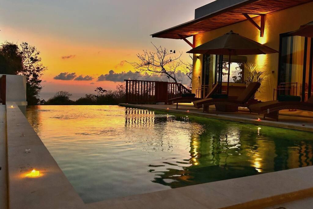 Chris - Stunning 4br With Ocean & Sunset View Uluwatu